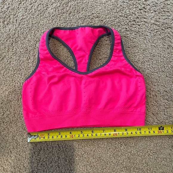 HANES Pink Seamless Non-Padded Racerback Jog Bra - Picture 6 of 7